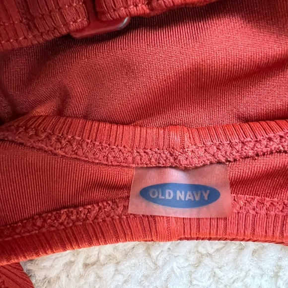 Women’s Medium Old Navy Bathing Suit Top GUC - Picture 5 of 7